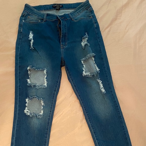 Fashion nova need something jeans - Picture 2 of 7